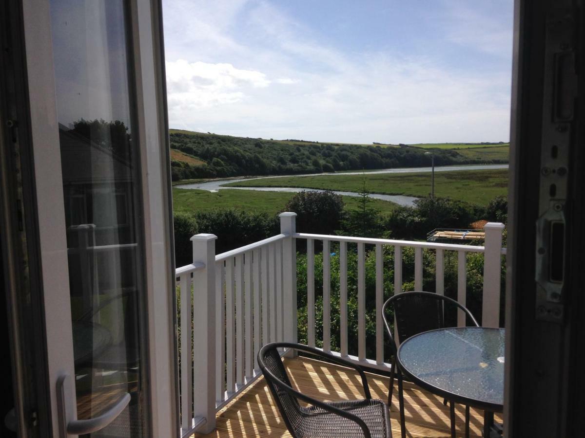 Rawley Point Villa New Quay Exteriör bild